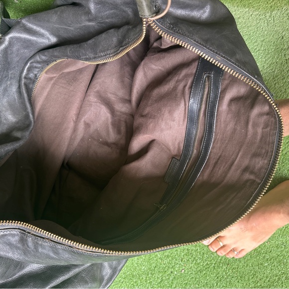 John Varvatos Large Leather Black Duffle bag - Picture 4 of 7